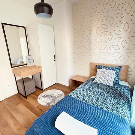 Tower Apartment Pristina Eksteriør bilde